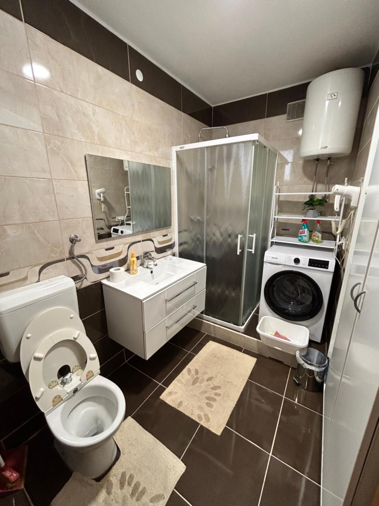 מוסטר Apartman Lav מראה חיצוני תמונה